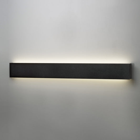18392-24-BK-04 - Ultralights Strata 24" Horizontal Wall Light