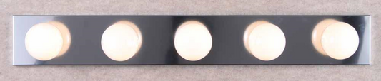 Volume Lighting V1025-3 5-Light Bath Bracket